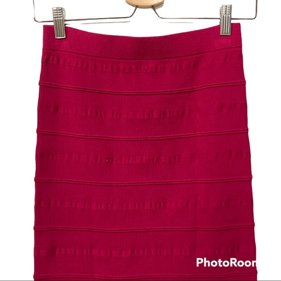 Michael Kors Ribbed Stretch Pencil Skirt Ruffled Hem Azalea Sz Small - Picture 3 of 14